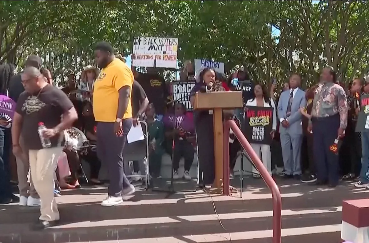 Alabama Lawmakers Adjourn Amid Protests Over Redistricting