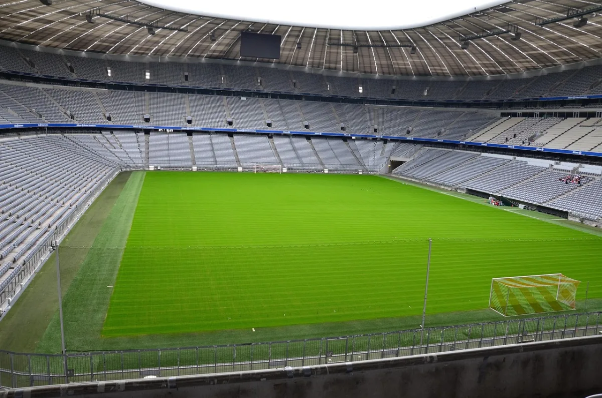 Arsenal Faces Off Against Paris St-Germain in Champions League Final
