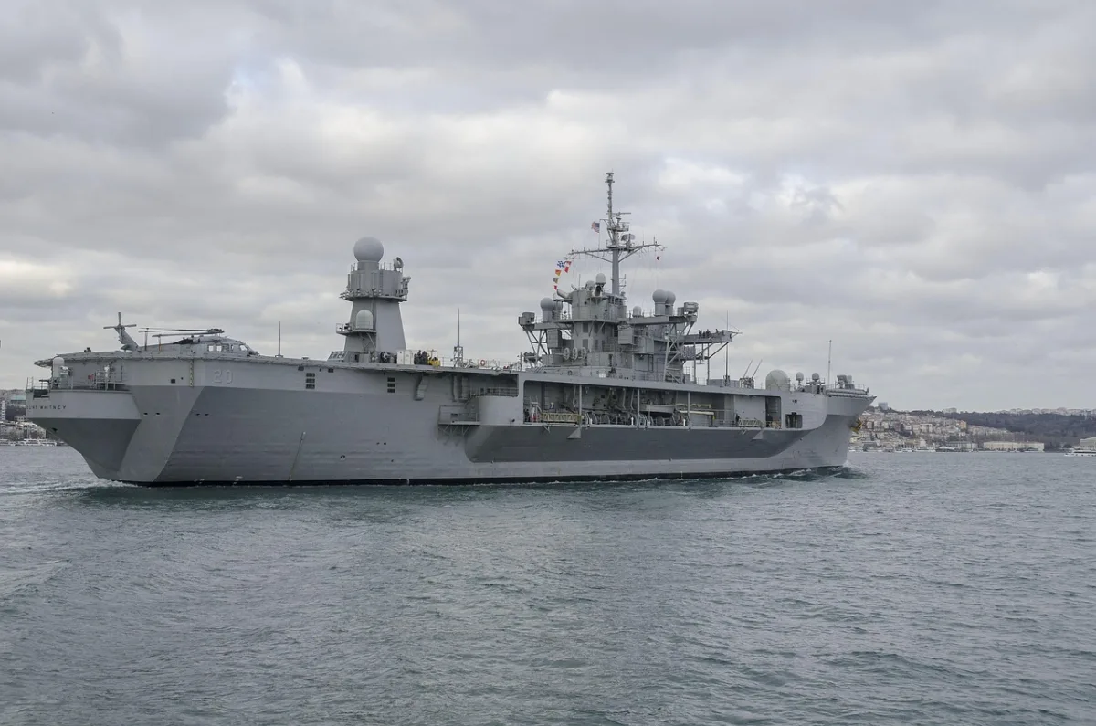 US-Iran Tensions Escalate as Strait of Hormuz Standoff Raises War Fears